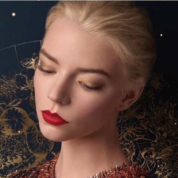 Dior Addict Lipstick in Zodiac Red - Picture 1 of 3